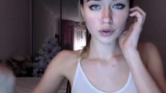 Amateur Webcam Teen Masturbates And Teases