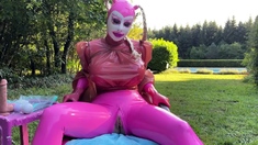 Chubby Amateur Milf Sarah Janes Outdoor Masturbation