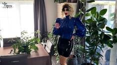 amateur blonde solo webcam