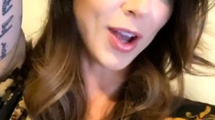 Brunette Solo Webcam Masturbation