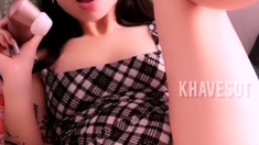 Cute amateur webcam teen girl toying pussy on webcam